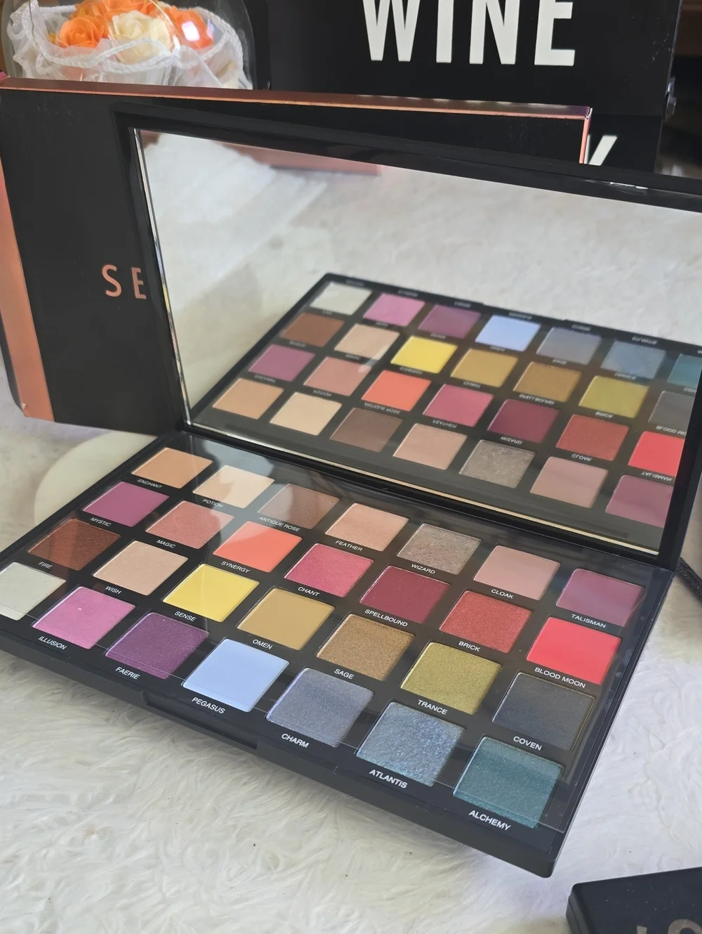 Vibrant Multi-Color Eyeshadow Palette - Assorted Shades